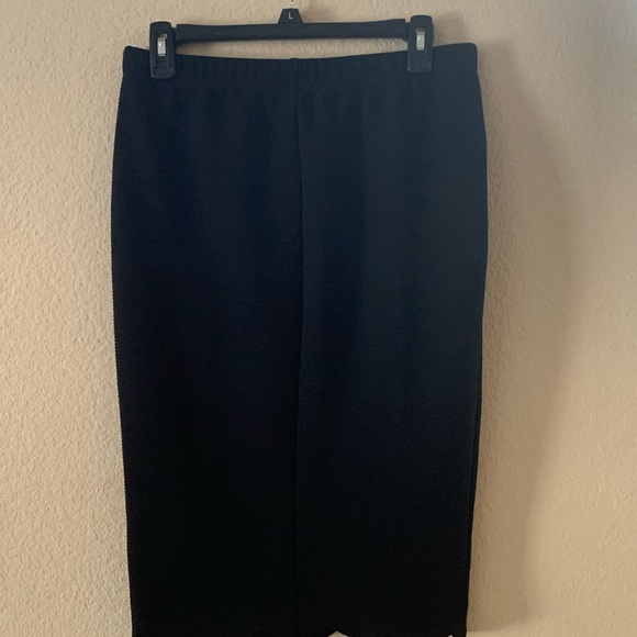 Suit - Picture 4 of 4